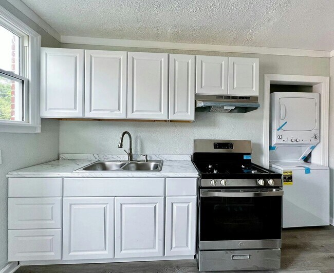 Photo - 133 E Edgemont Ave