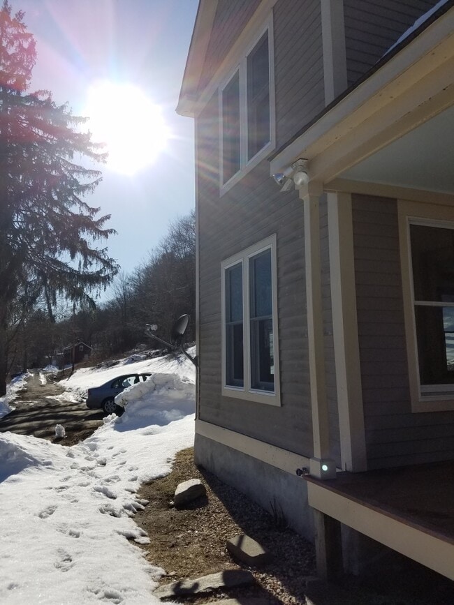 Photo - 143 Railroad Ave