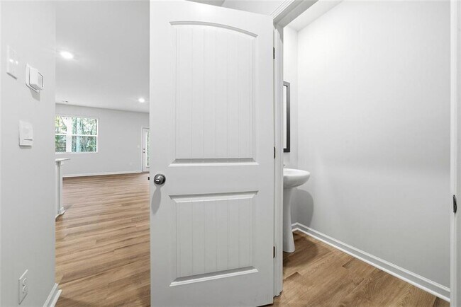 Photo - 5961 Skylar Dr