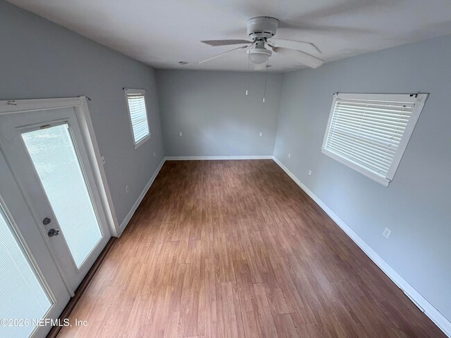 5324 Fremont St
