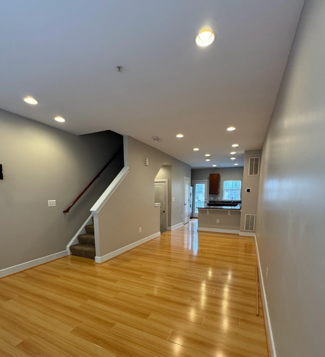 Photo - 5712 45th Ave