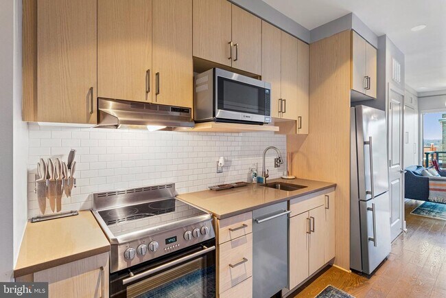 Photo - 2550 17th St NW Unit 511