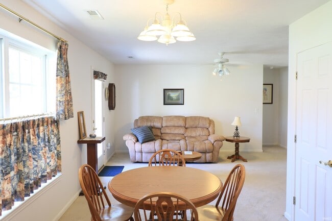 Photo - 610 Tealwood Dr