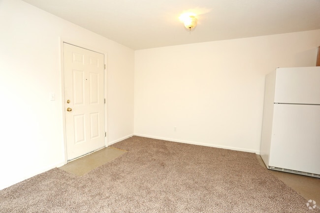 2BR - 1BA - 840 - Dining Area