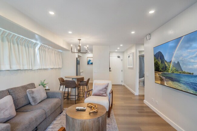2464 Prince Edward St Unit SI FL5-ID1327714P