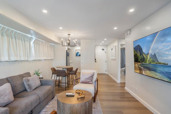 Photo - 2464 Prince Edward St Unit ID1327714P