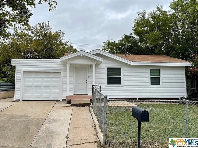 Building Photo - 2905 Taft St