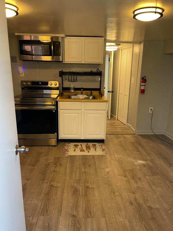 Photo - 204 34th St NE