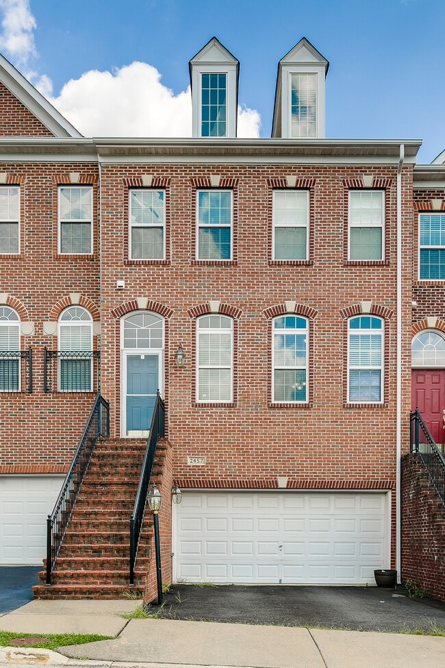 Photo - 2457 Silk Ct Townhome