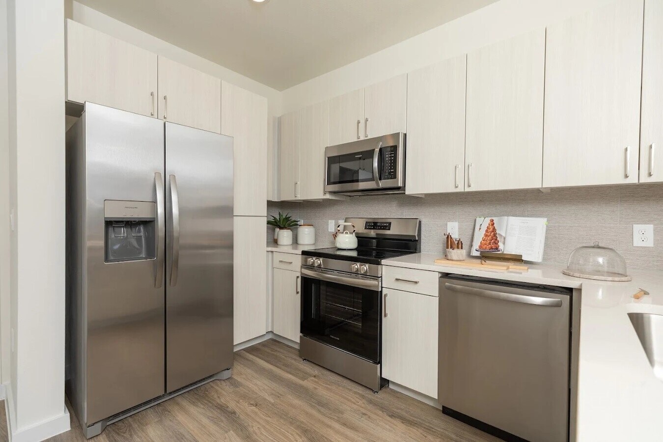 Photo - 1690 North Loop Unit 207