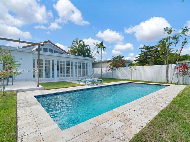 1365 Daytonia Rd