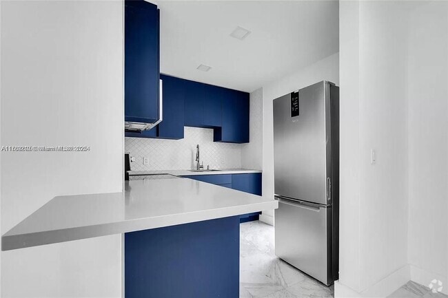 Building Photo - 1150 Euclid Ave Unit 306 Rental