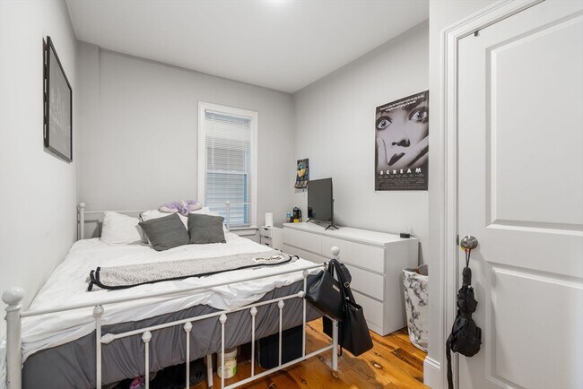 Photo - 224 Lexington St Unit 2