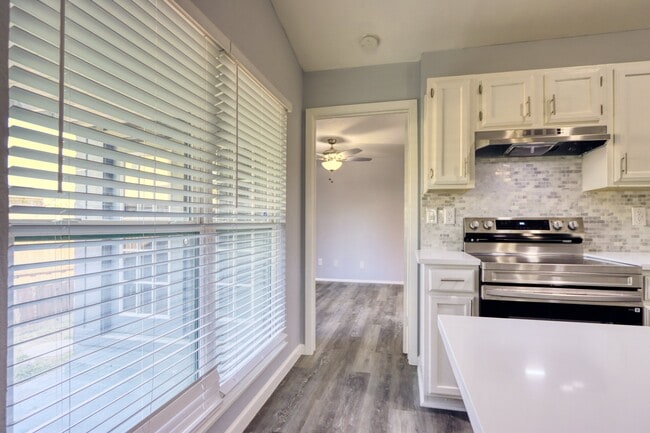Photo - 6028 Dooley Dr