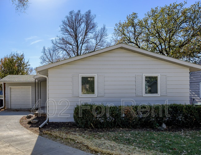 Building Photo - 8061 Arbor St
