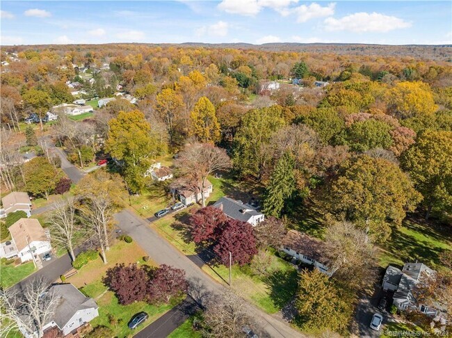 Building Photo - 24 High Acres Rd Rental