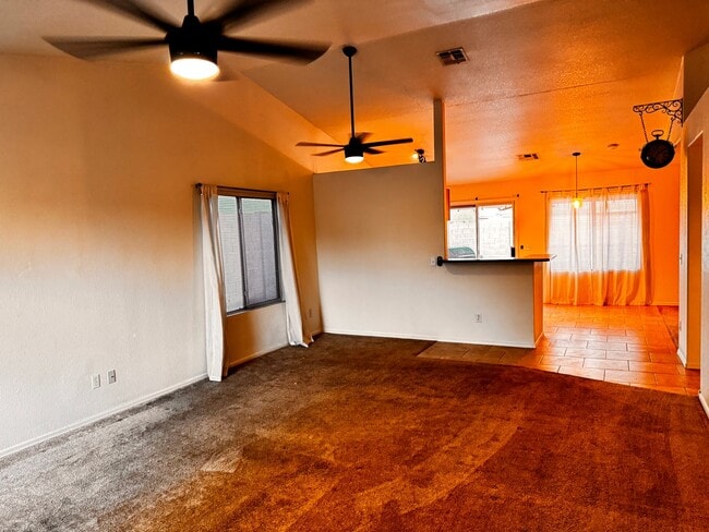 Photo - Apache Junction 3 bedroom rental