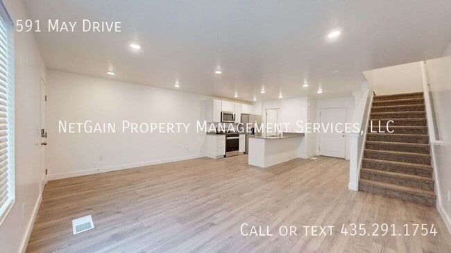 Photo - 591 S May Dr