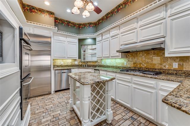 Photo - 908 McCoy Dr