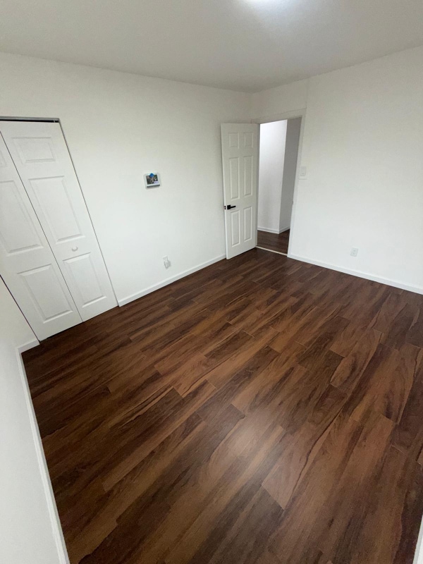 Photo - 320 University Blvd E