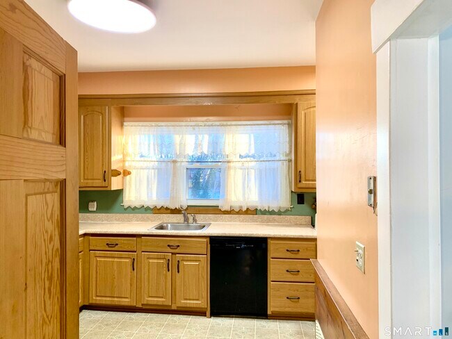 Photo - 52 Goffe Terrace