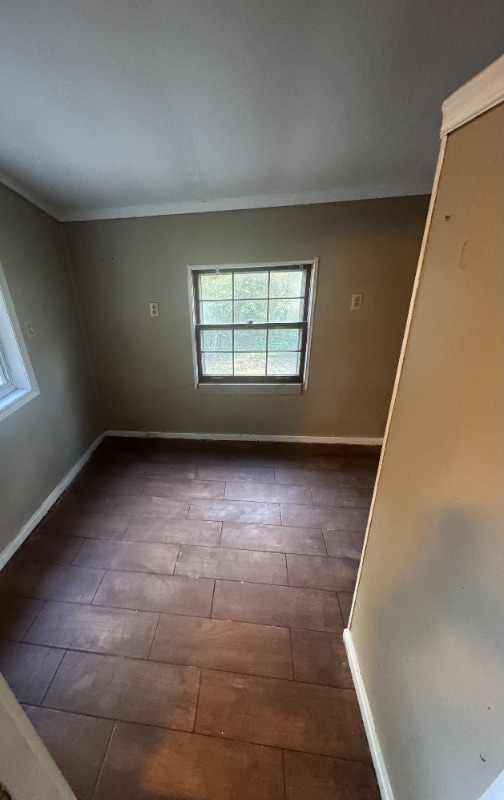 Photo - 889 Baker Rd