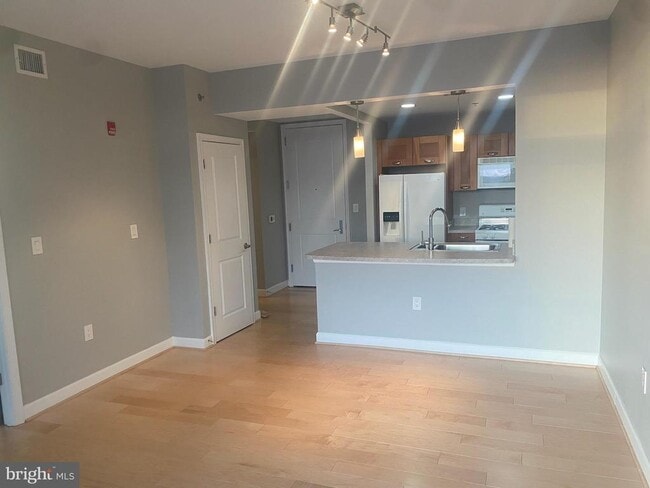 Photo - 5750 Bou Ave Unit 704