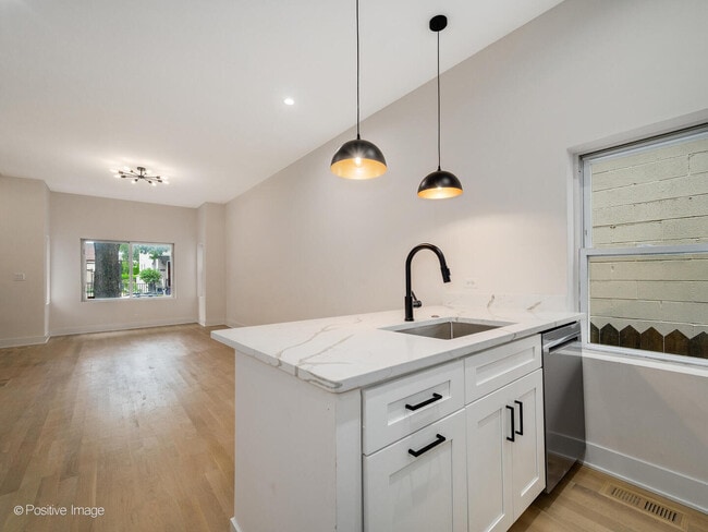 Photo - 2142 N Maplewood Ave