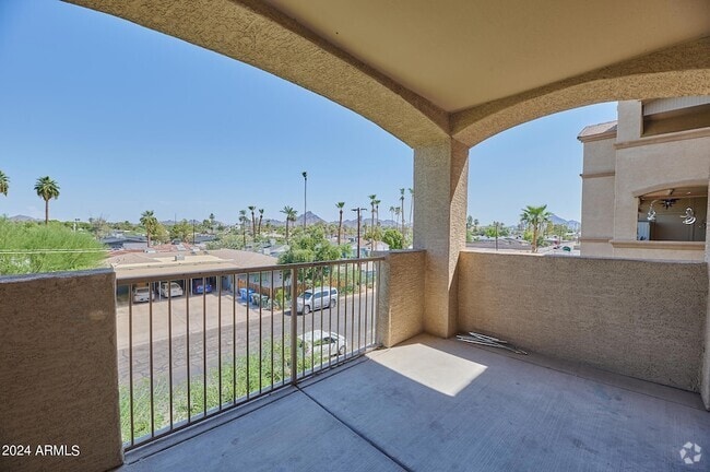 Building Photo - 920 E Devonshire Ave Unit 3030 Rental