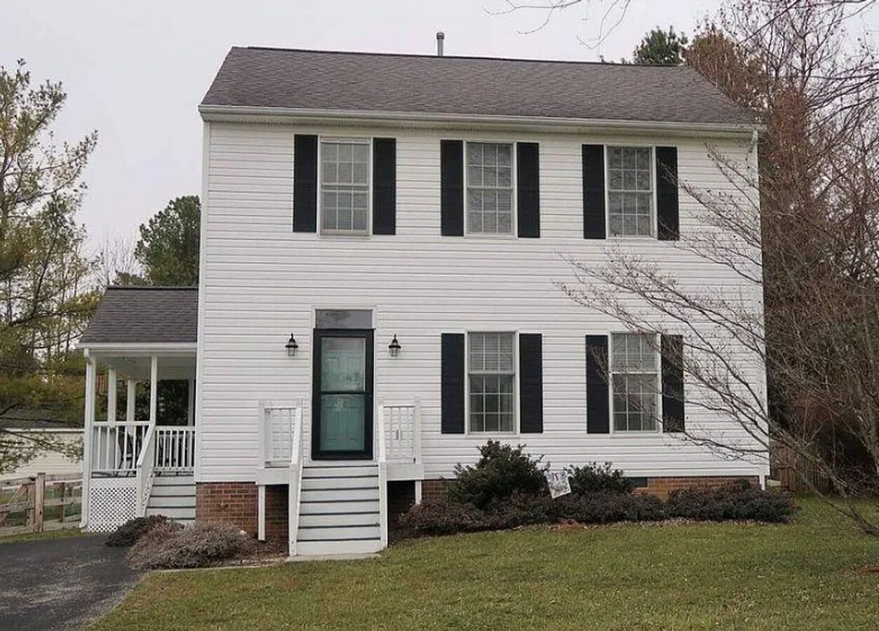 3 Bedroom 2.5 Home in Christiansburg! - 3 Bedroom 2.5 Home in Christiansburg!