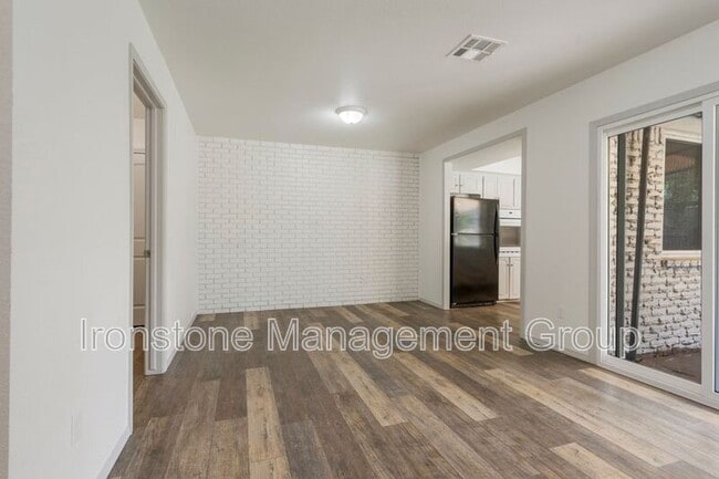 Photo - 5032 S Hudson Ave