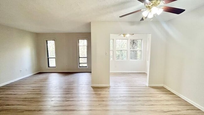 Photo - North Atlanta 1 Bed-1 Bath Condo, LVP Hard... Unit 2