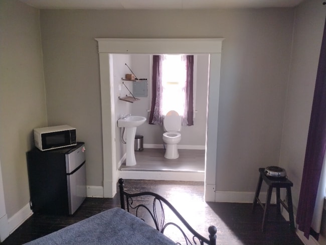 Photo - 3316 Renick St