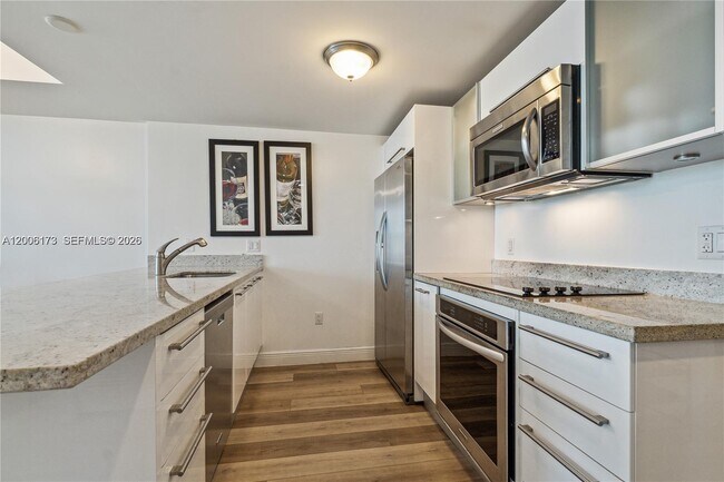 Photo - 185 SW 7th St Unit 2105