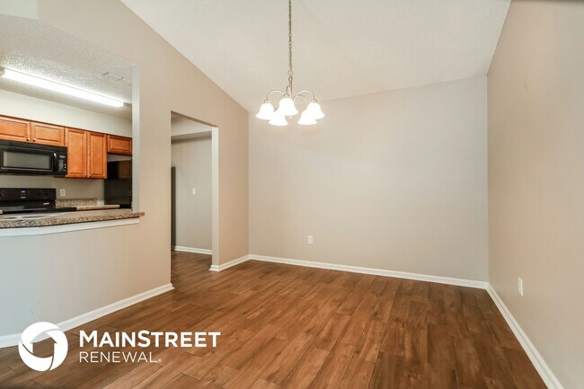 Photo - 9845 Paddlewheel Dr W