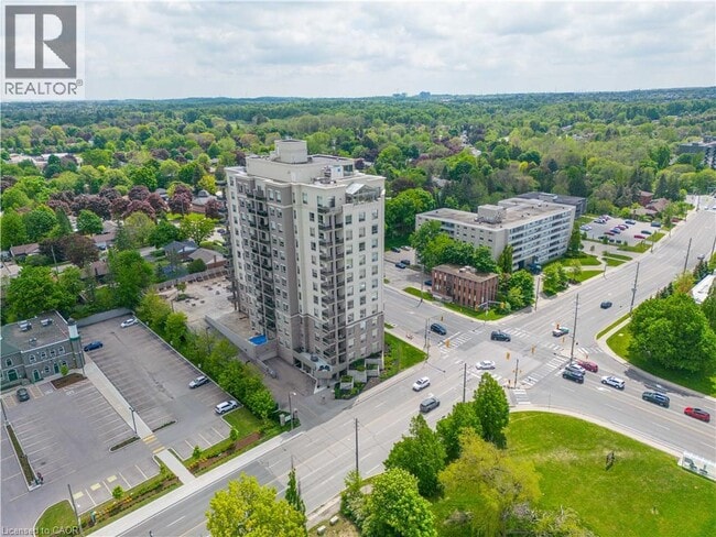 Photo - 223 Erb St. W Unité 405