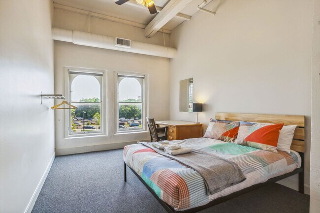 Photo - 2078 W 25th St Unit SI FL3-ID1593880P