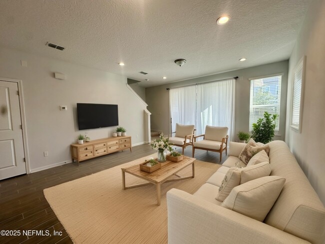 Photo - 215 Pine Bluff Dr