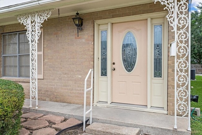 Photo - 5960 Townhouse Ln