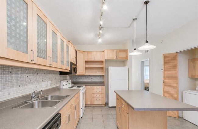 Photo - 2216 San Gabriel St Unit 107