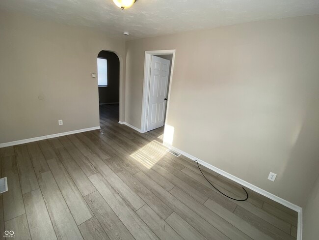 Photo - 706 W 23rd St