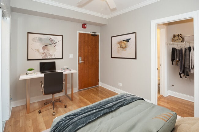 Photo - 211 E. Delaware