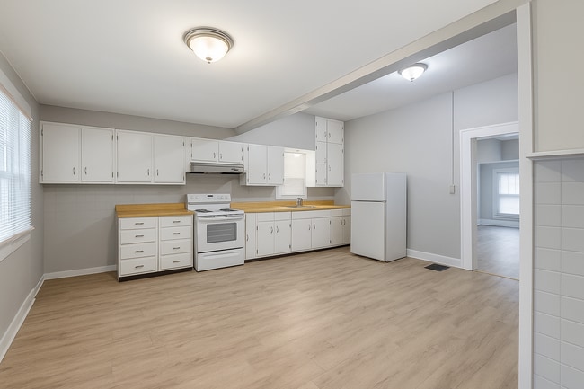 Photo - 849 S Belleview Pl