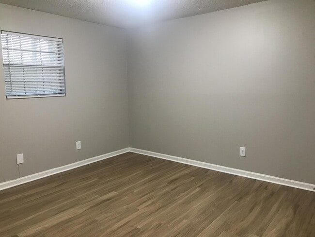 Photo - 2509 Green Oaks Ct SE Unit C