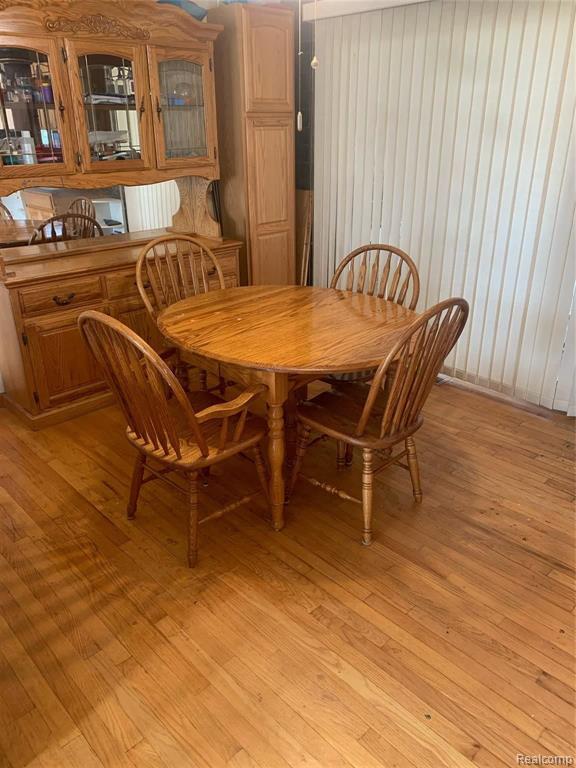 Photo - 2030 Charms Rd