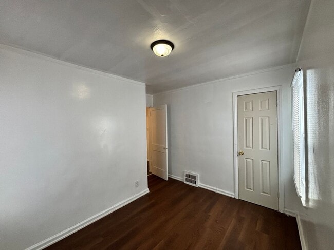 Photo - 20059 Bloom St