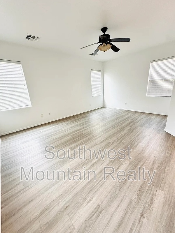 Photo - 2070 E Indigo Dr