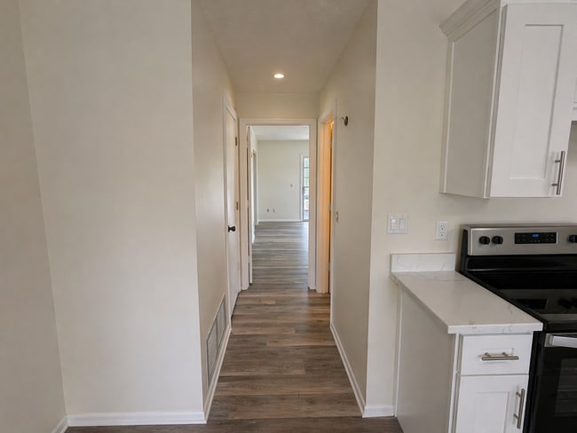 Photo - 28 Lake Vista Trl Unit 205