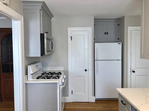 16 Farrell St Unit 1-Right