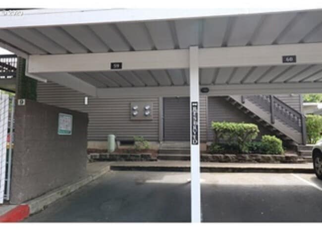 Building Photo - 9260 SW 146th Ter Unit I3